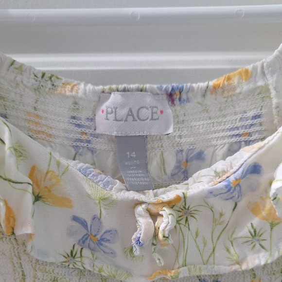 Place Floral Dress with Ruffle Detail - Picture 2 of 4
